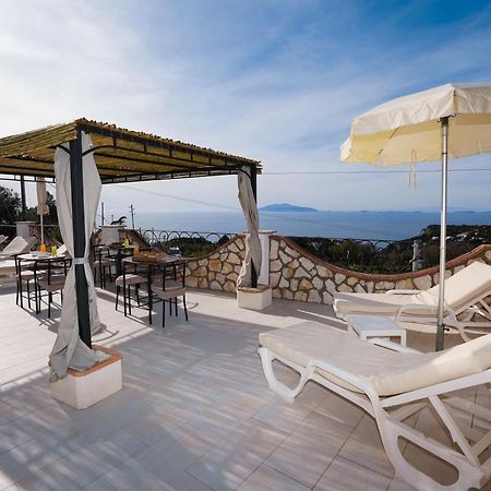 アナカプリ Casa Astra Bed & Breakfast エクステリア 写真